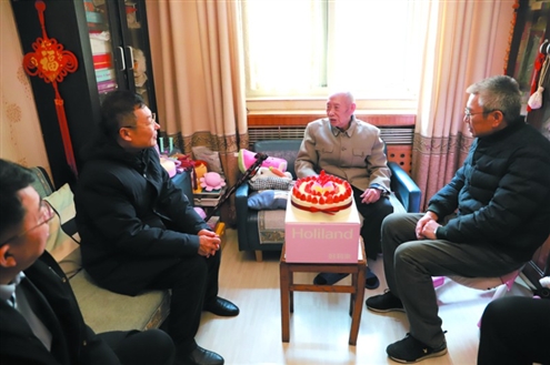 优抚对象服务项目工作专班为退役老兵庆生